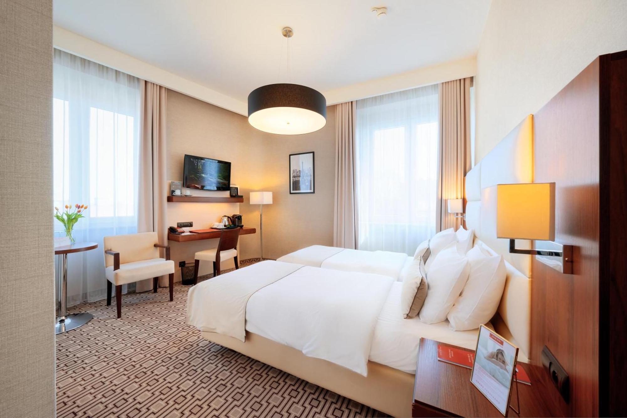 B&B Hotel Rzeszow Centrum Exterior photo