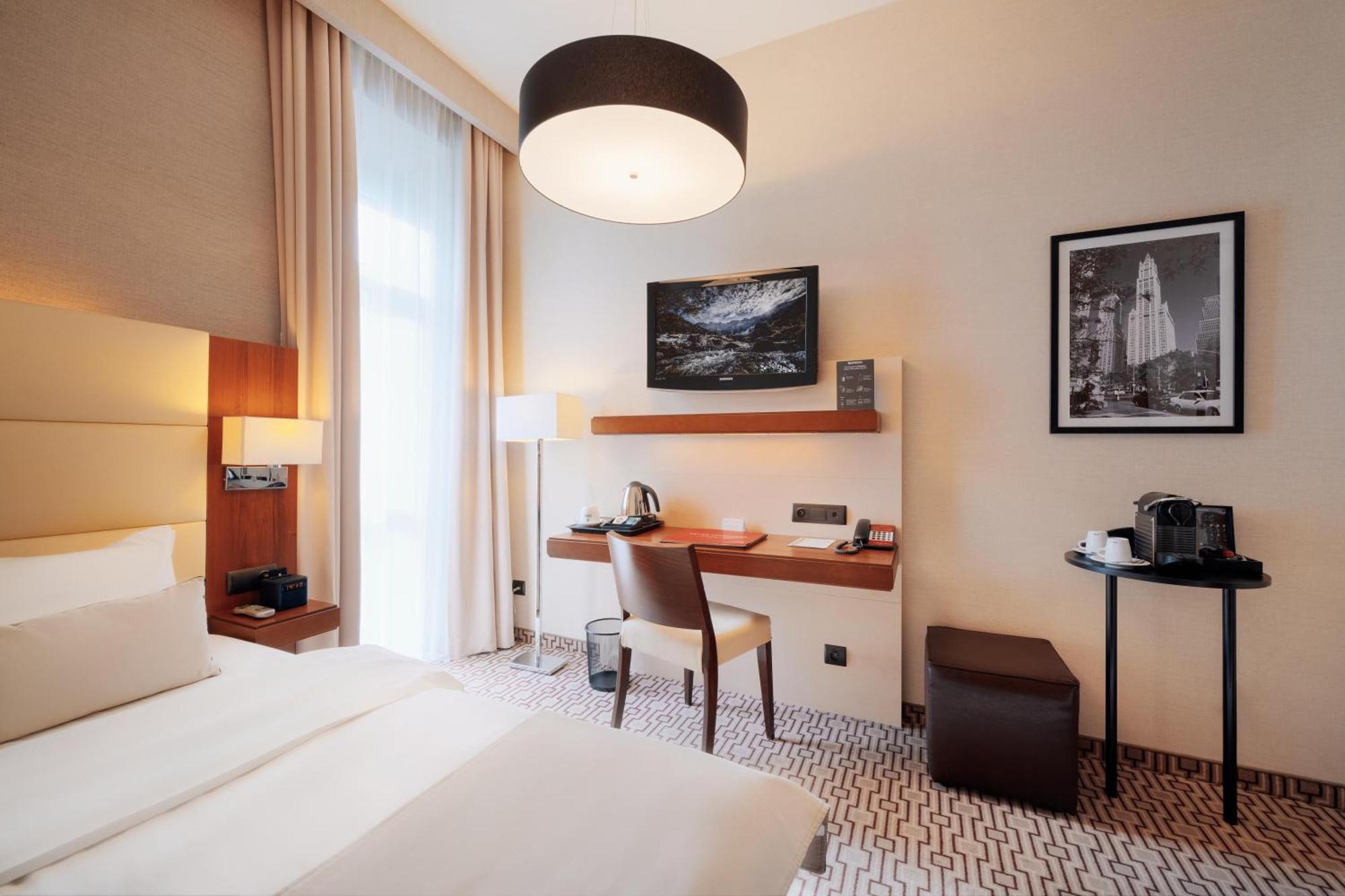 B&B Hotel Rzeszow Centrum Exterior photo