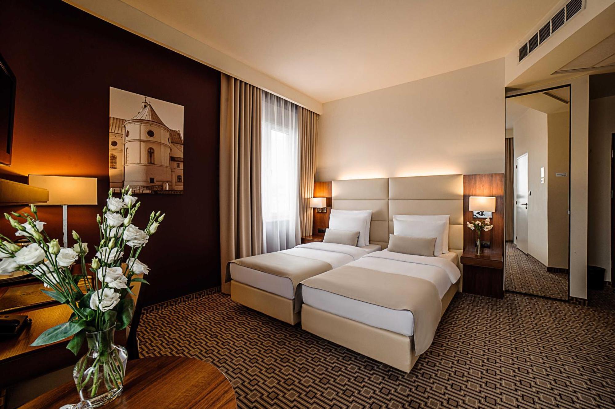B&B Hotel Rzeszow Centrum Exterior photo